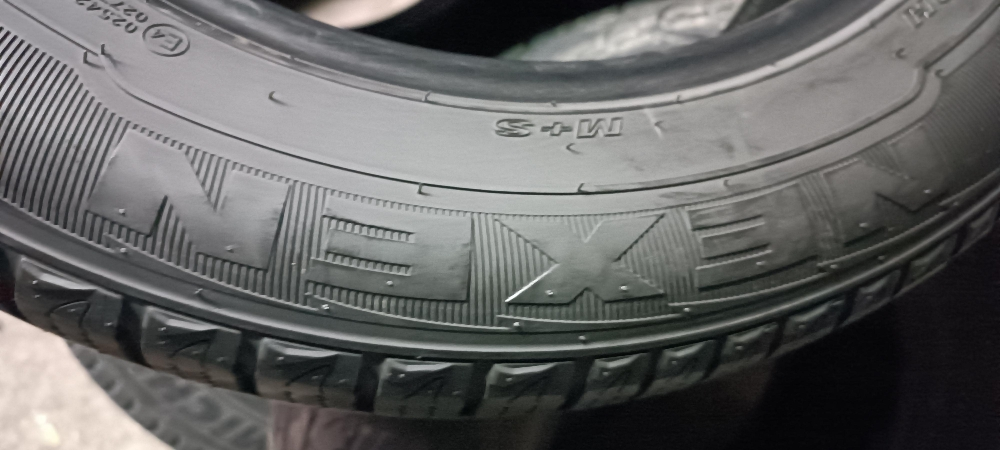 225/60/18"nexen tyre - 4