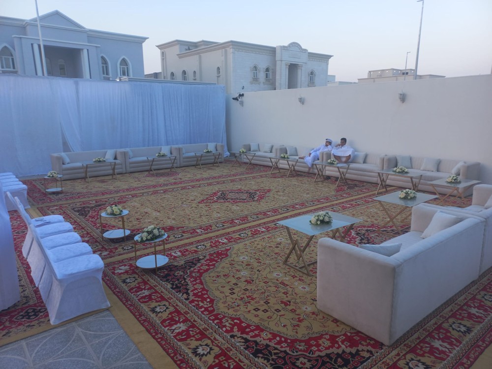 كنب ابيض وشمواه للايجار  - 3