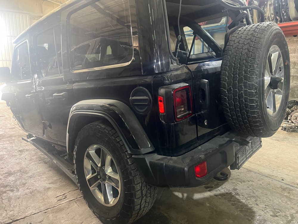 jeep wrangler  - 1