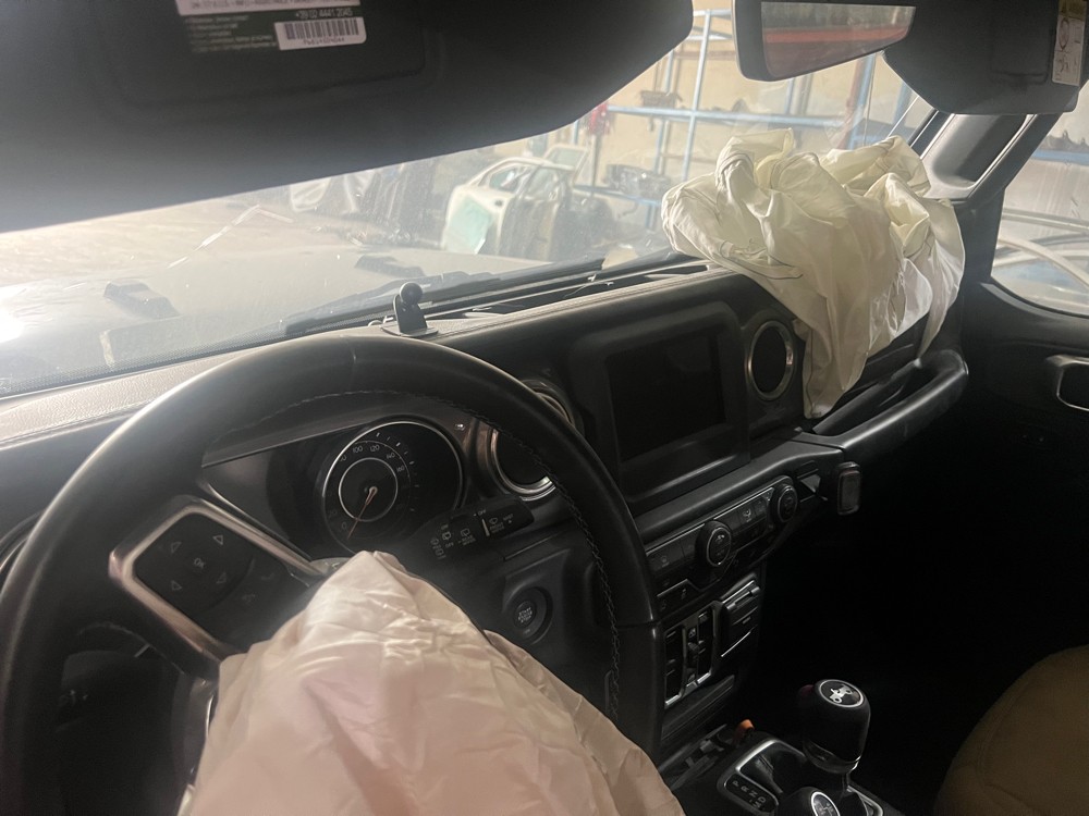 jeep wrangler  - 4