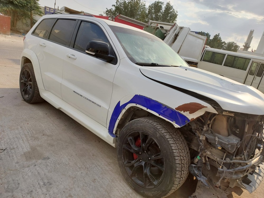 jeep grand Cherokee srt scrap - 2