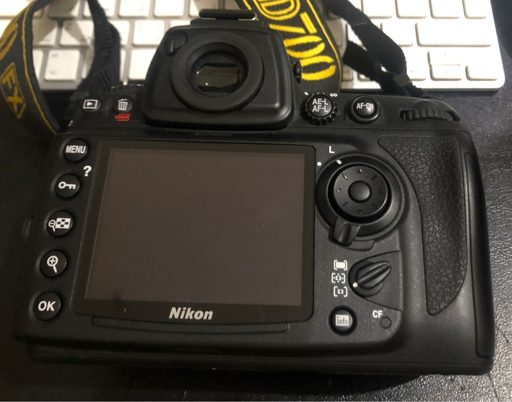 nikon d700    - 2