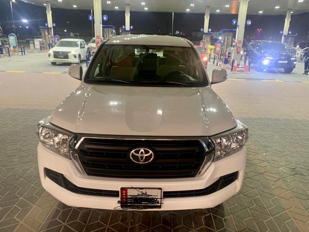 إيجار بسائق بدون سائق  - 1