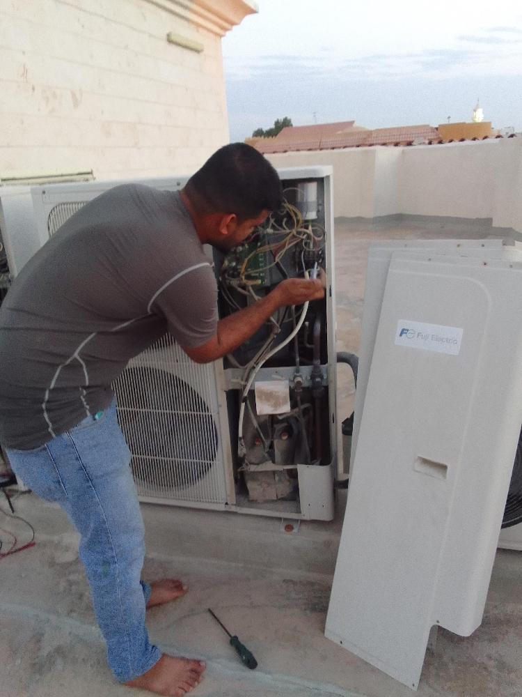 AC Maintenance & Repair Service - 4