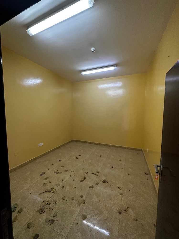 سكن للايجار 8 غرف - 3