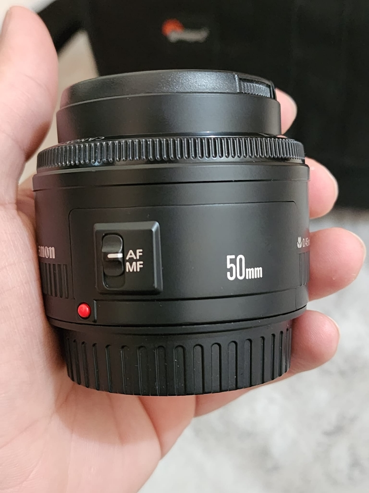 canon camera 1100d - 2