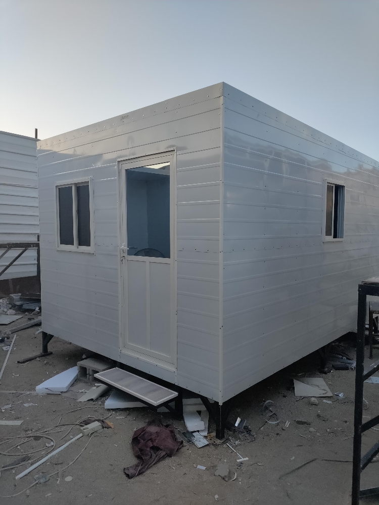 newCABINS. 55577810 - 2