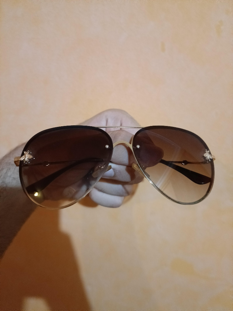 Multiple Women Items for Sale - 4