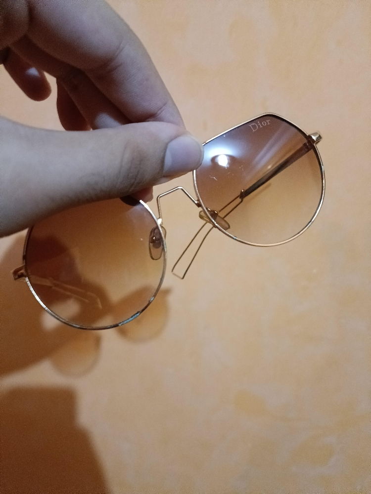 Multiple Women Items for Sale - 7