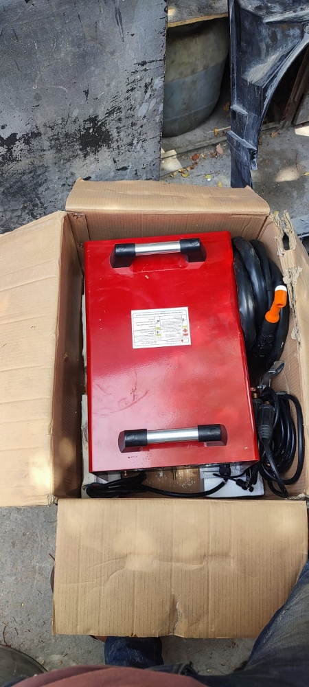 New, unused welding machine - 1