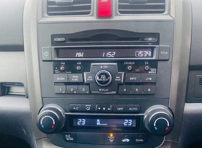 Honda crv stereo head unit - 2