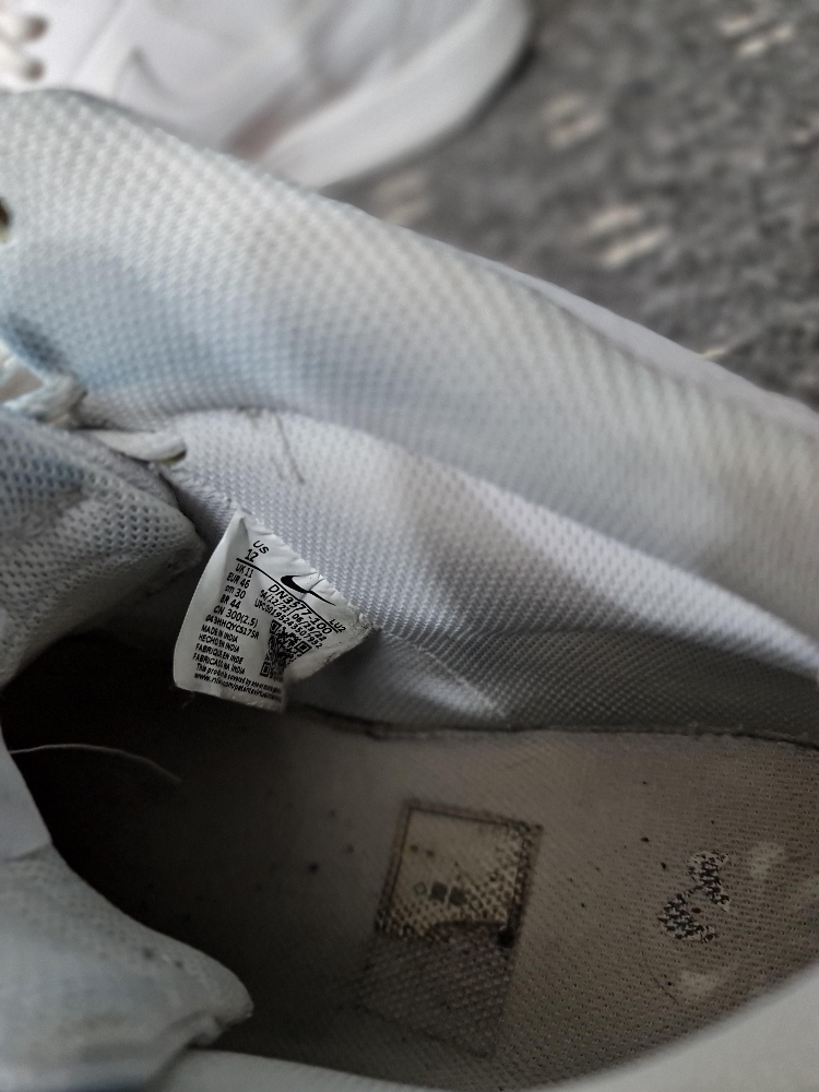 nike shoe 11# adidas 10 1/2# - 5
