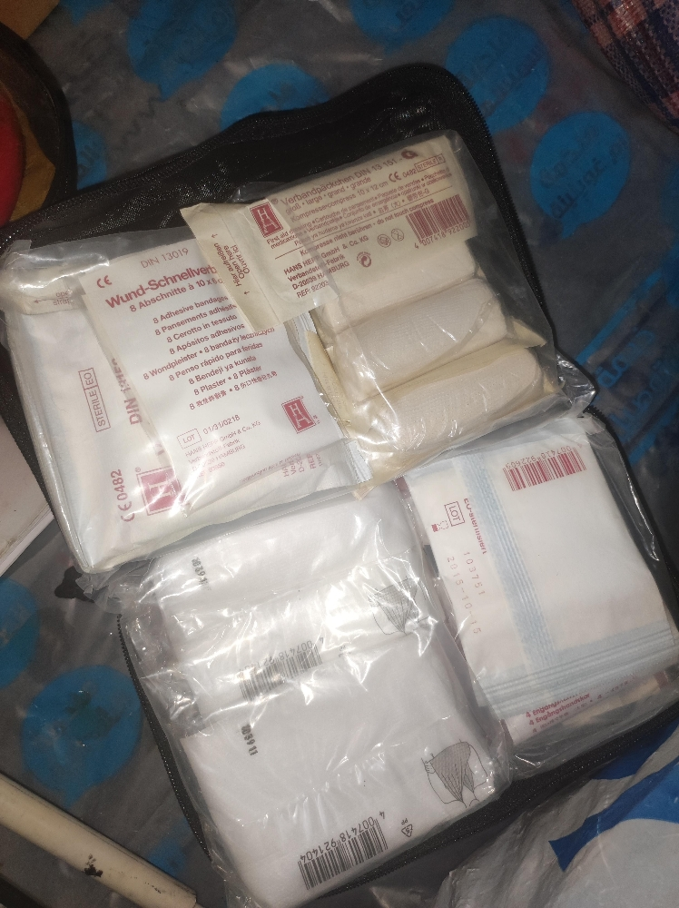 MINI COOPER FIRST AID KIT - 3