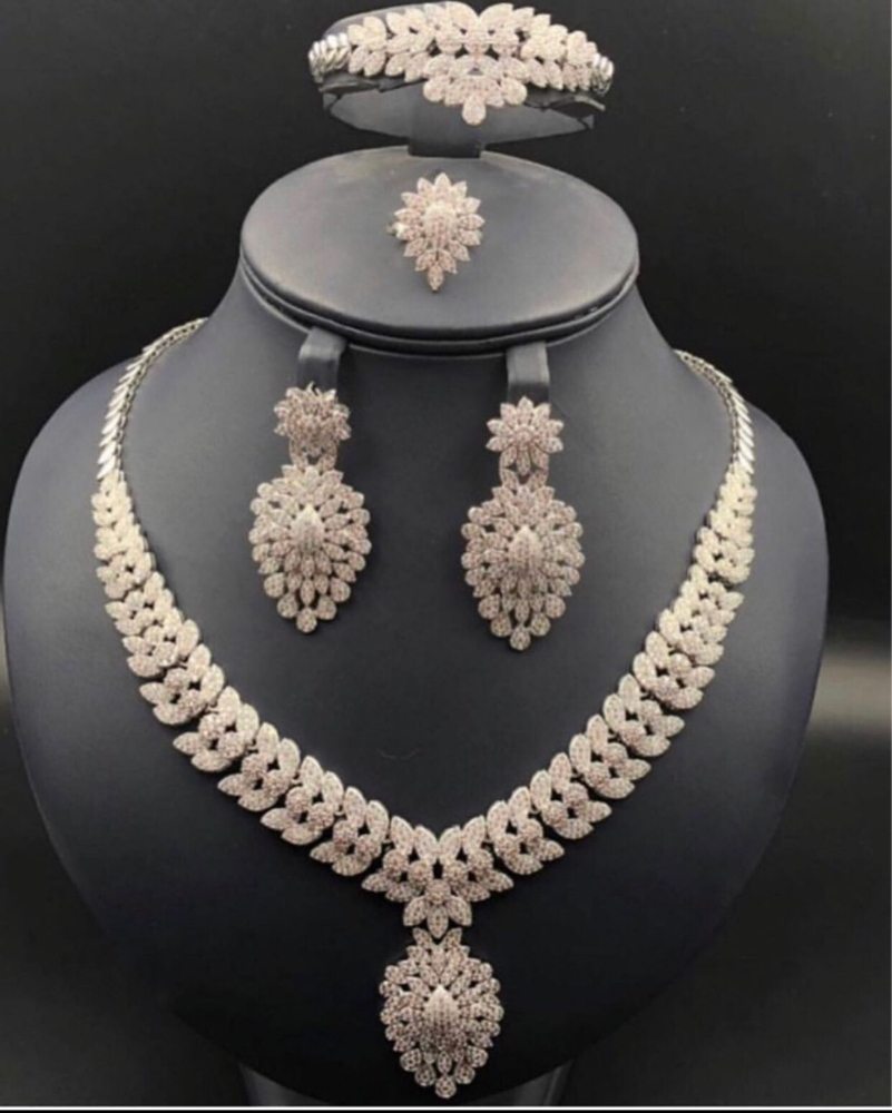 accessories - 2