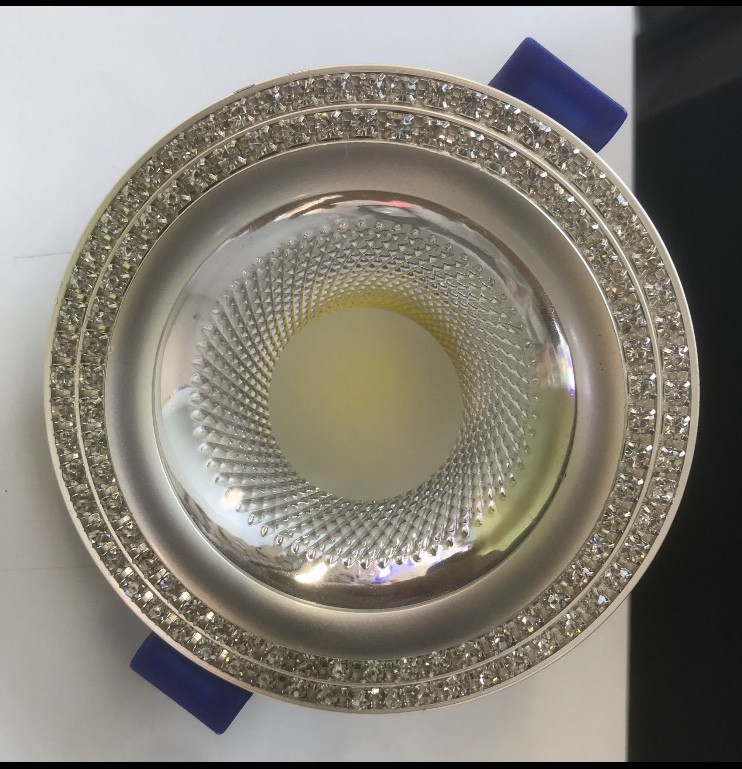   طارق 77383806 - 12