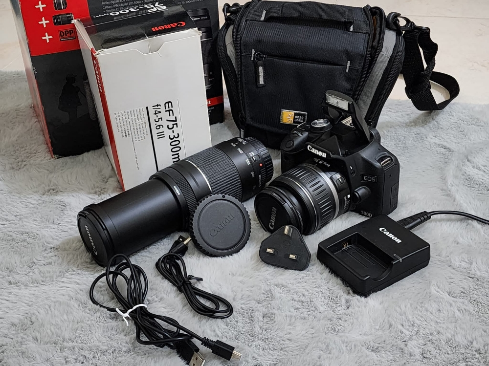 canon camera 500D - 1