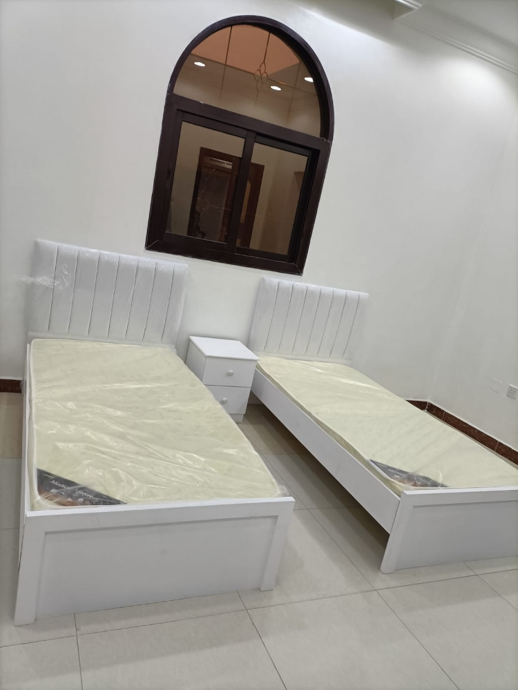 سرير، مرتبة، خزانة - 4