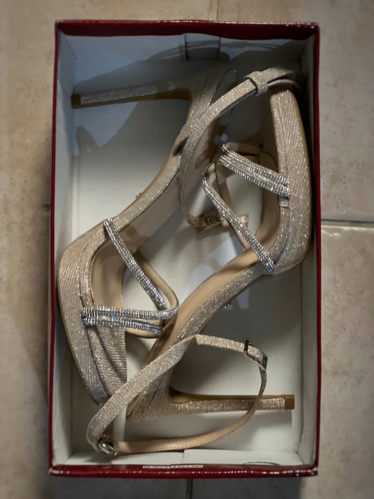 Elegant heel - 1