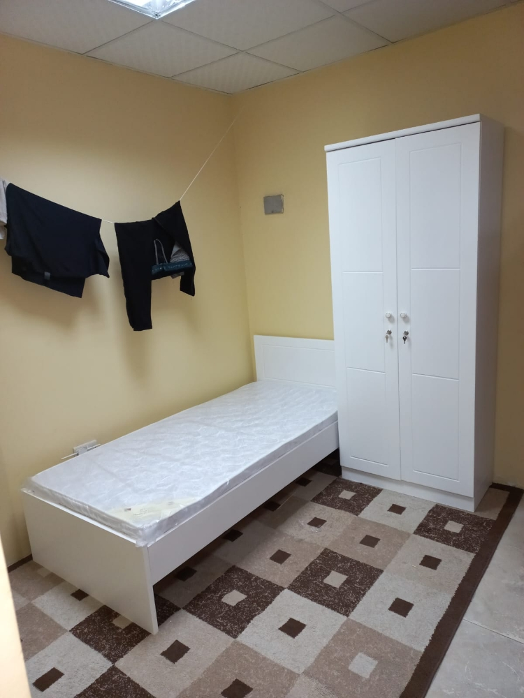 single bedroom set available - 14