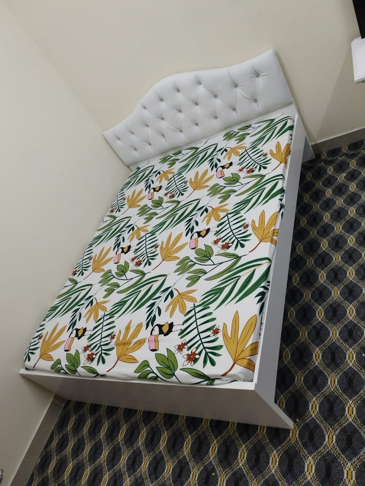 Double bed and mattress availab. - 11
