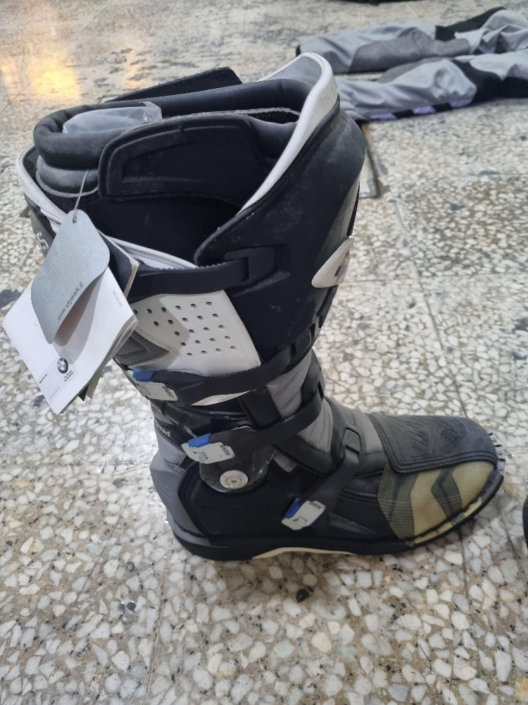 BMW rally boots - 3