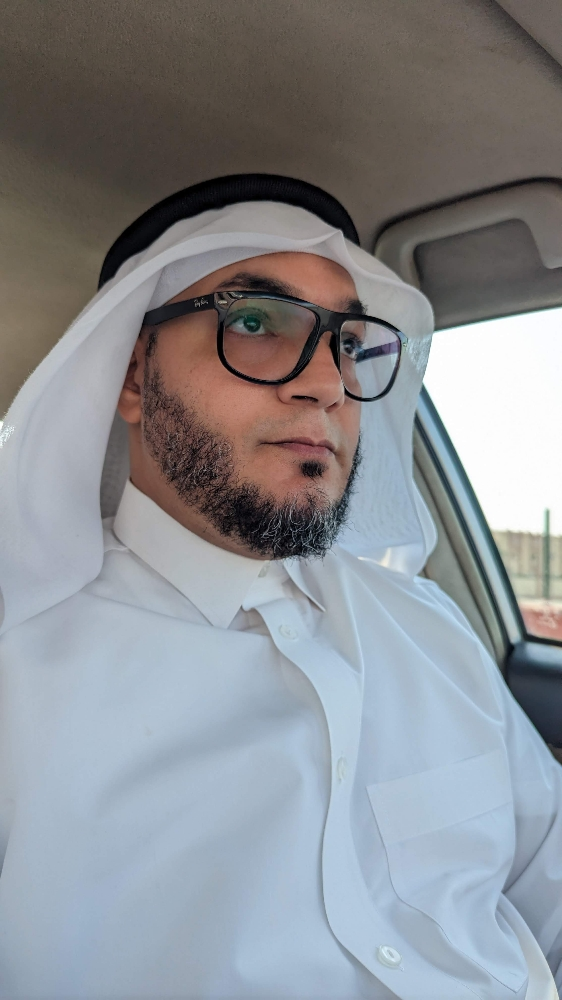 مندوب جوازات و عقارات - 1