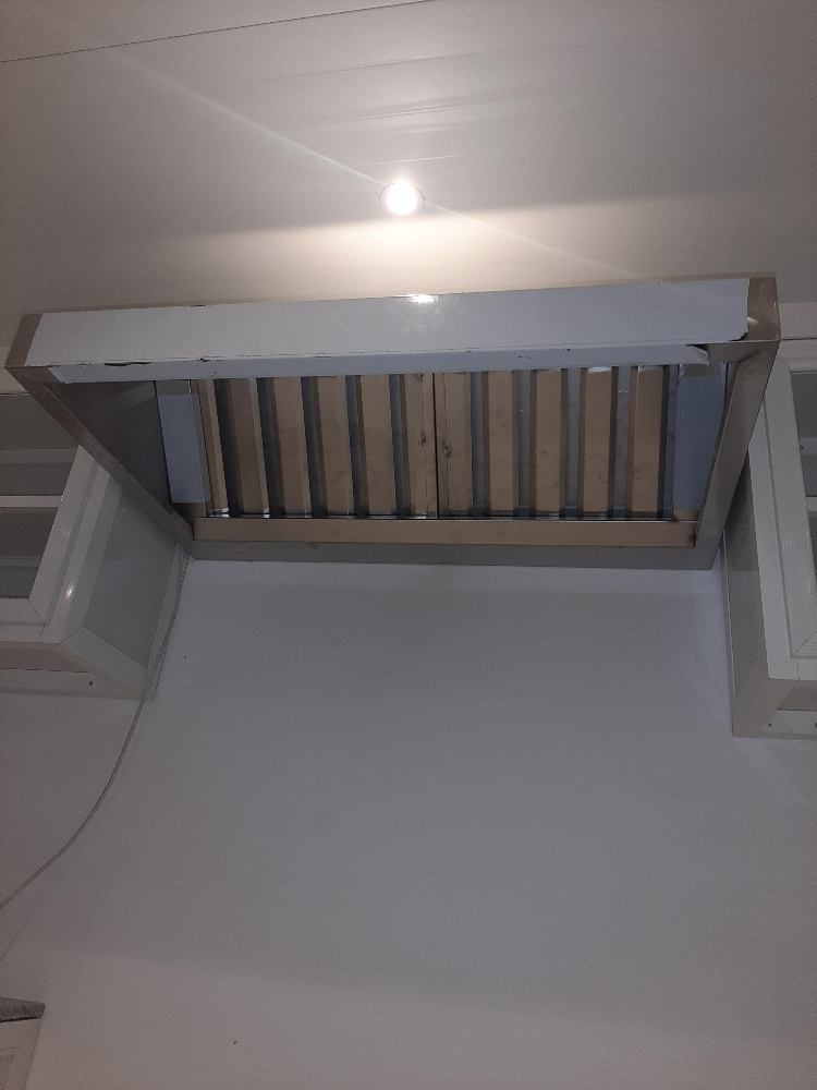 stailness steel kitchen hood - 1