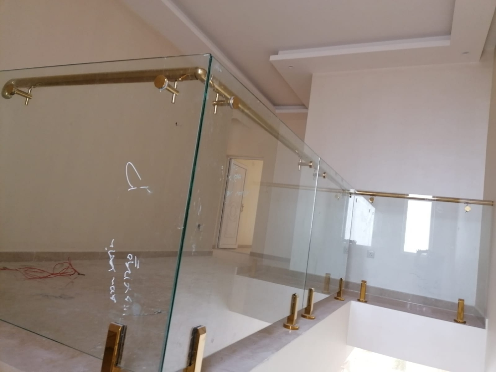 staircase handrail with glass - 5