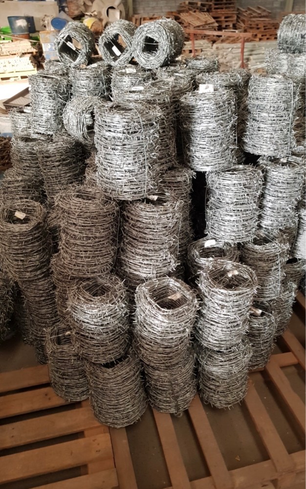 gi and pvc mesh and fencing - 10