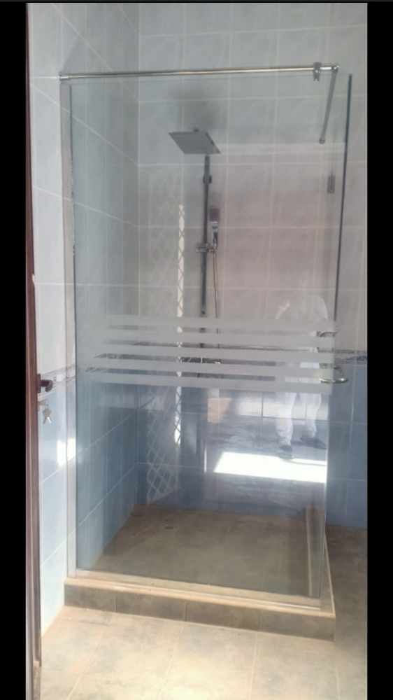 I do my work in almuniam and upvc - 4