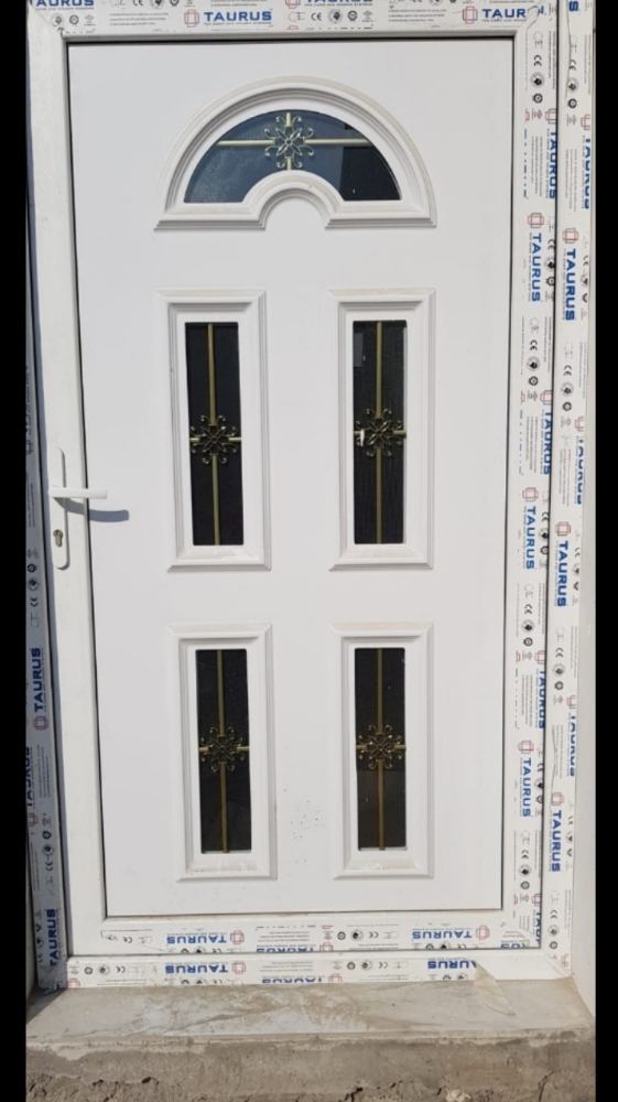 I do my work in almuniam and upvc - 7