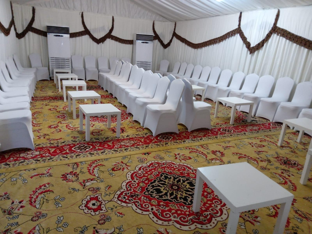 تأجير كرسي مخمل مع طاولات تلبيسة - 3