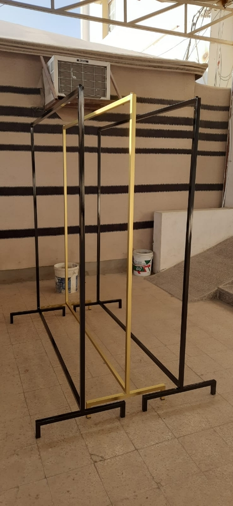 تساند ملابس - 1