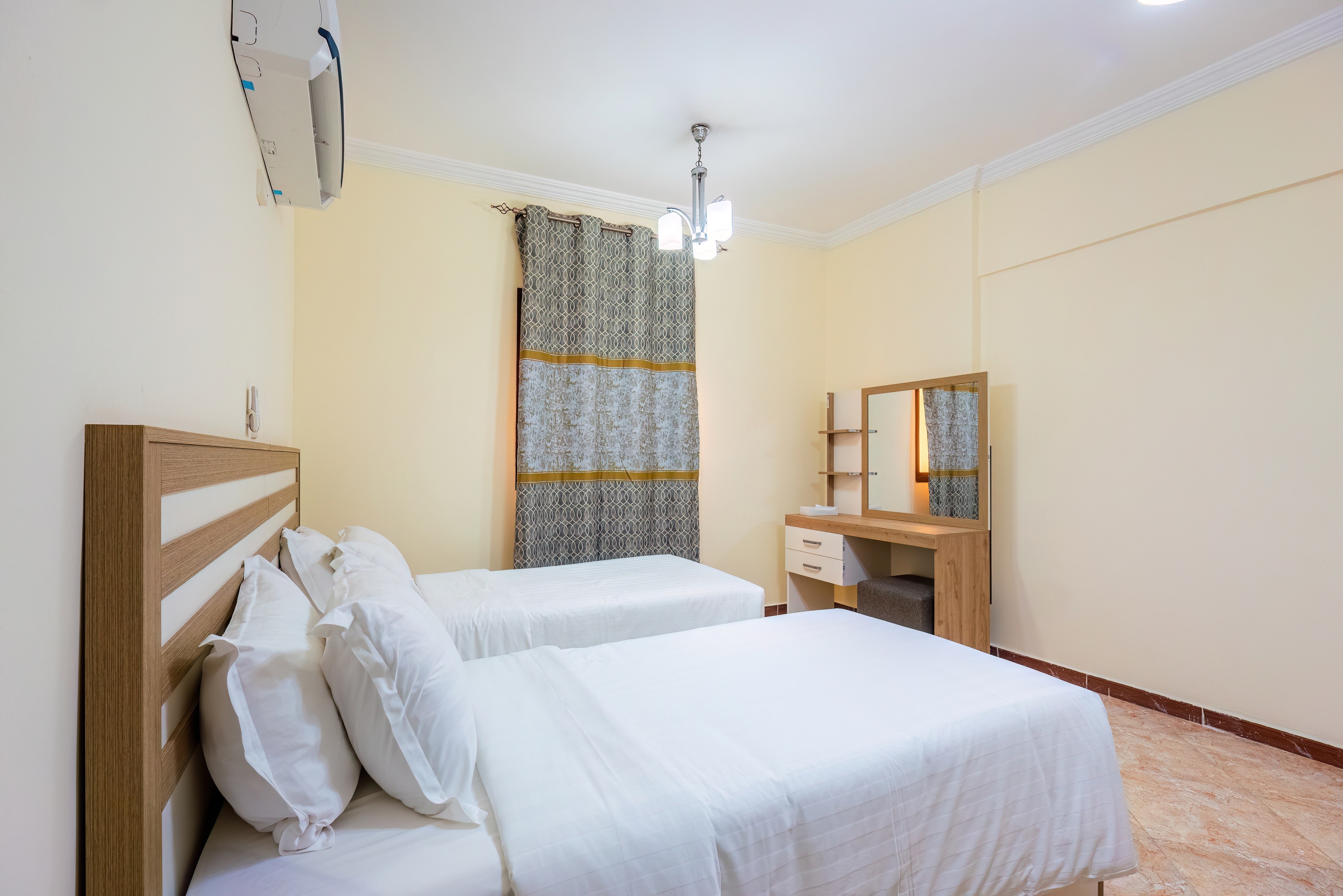 Accessible 2BR with Sea View - 5