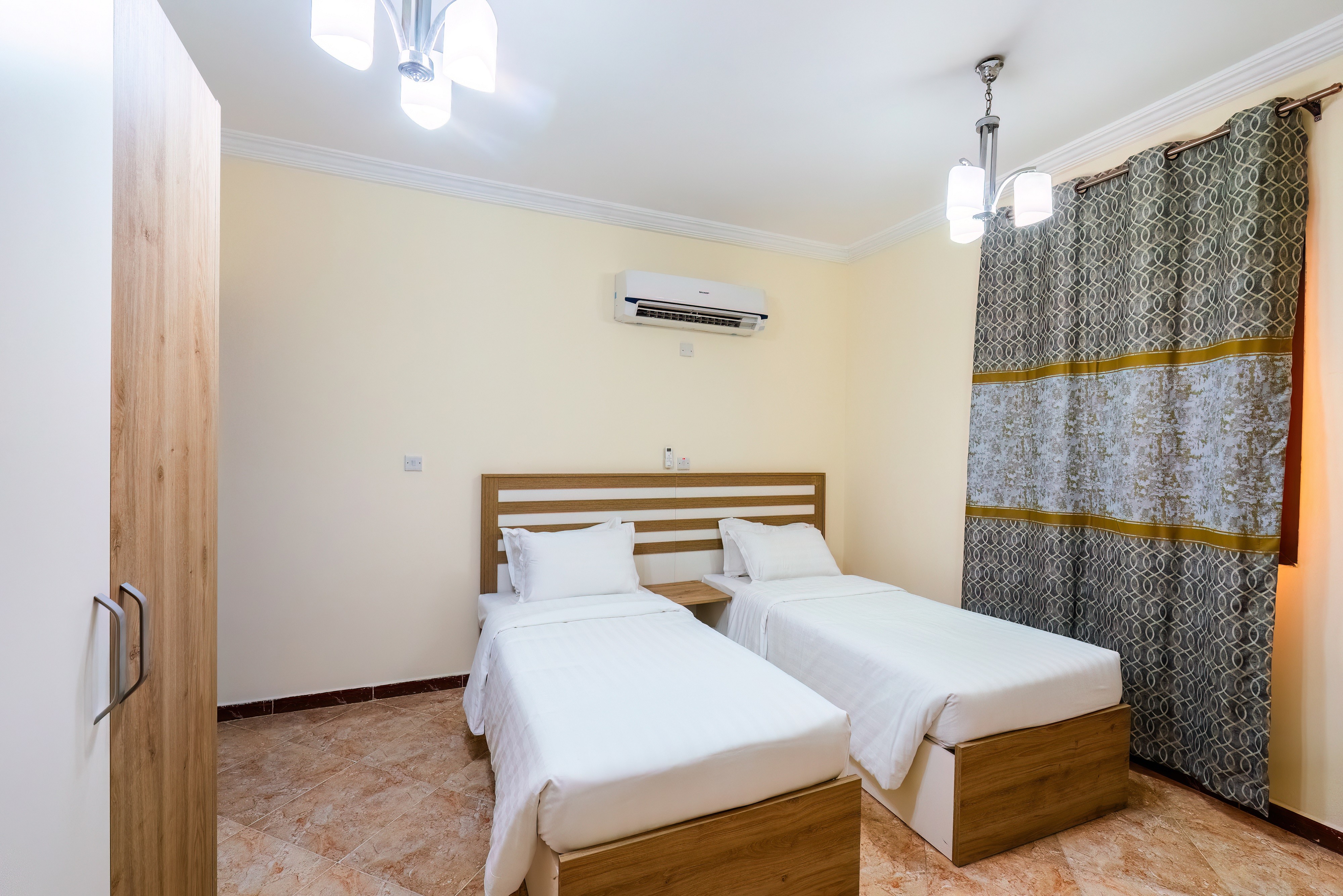 Accessible 2BR with Sea View - 3