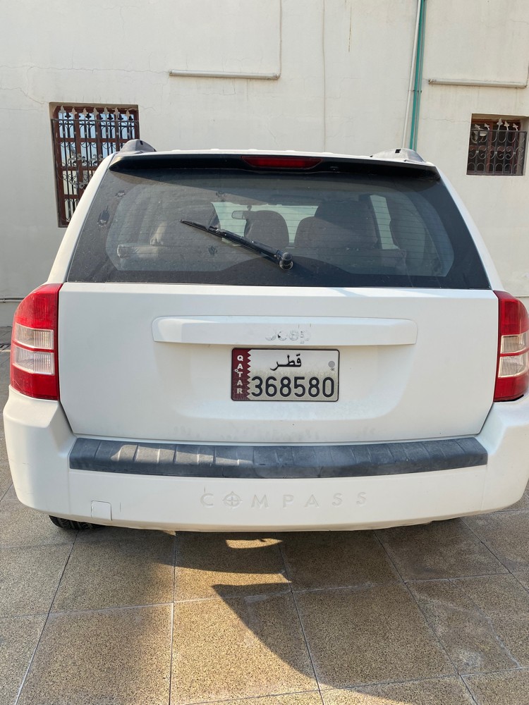 للبيع جيب شروكي تحتاج بطارية فقط - 3