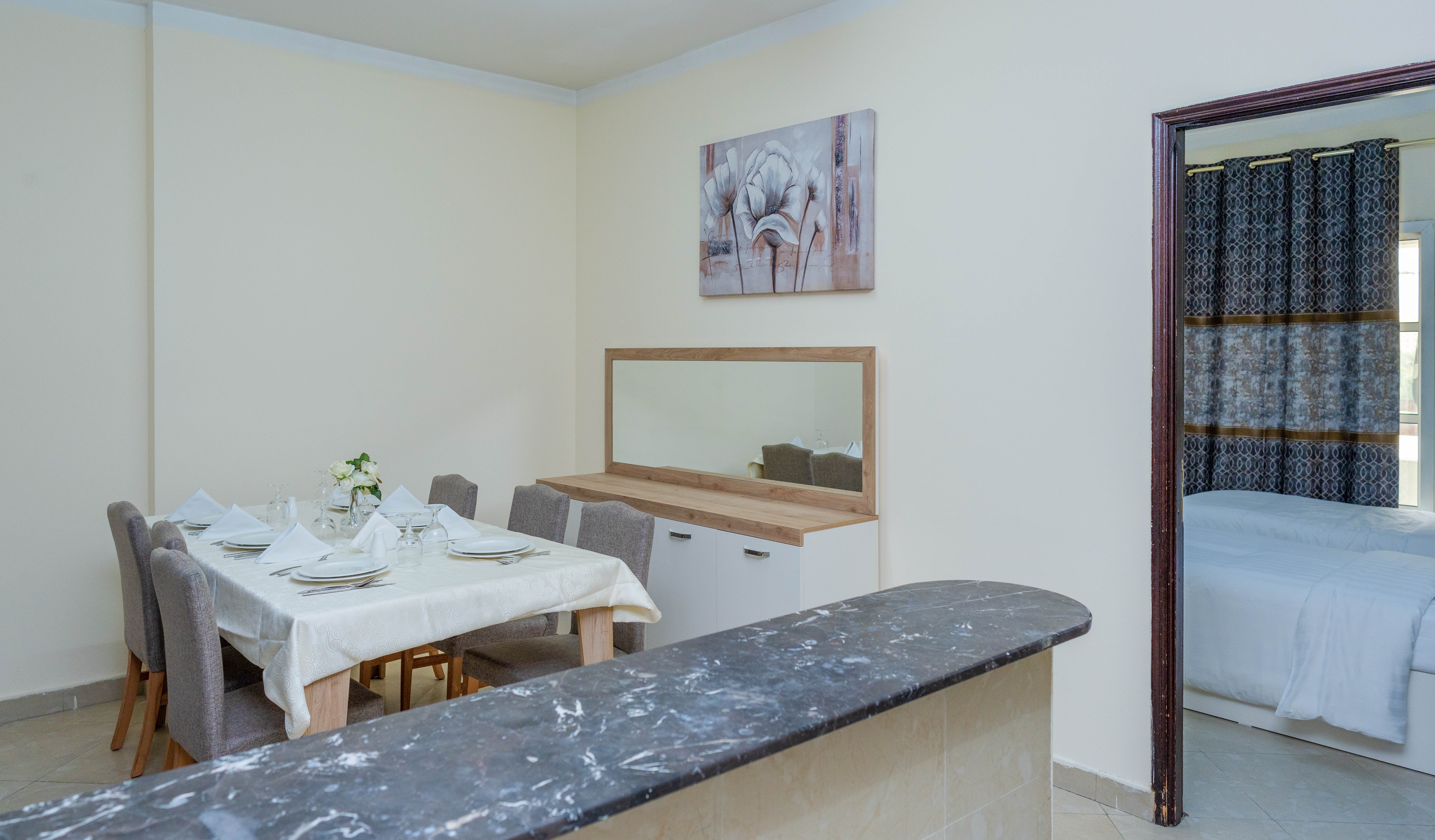 Lovely 2 BR Fully Furnished - 3
