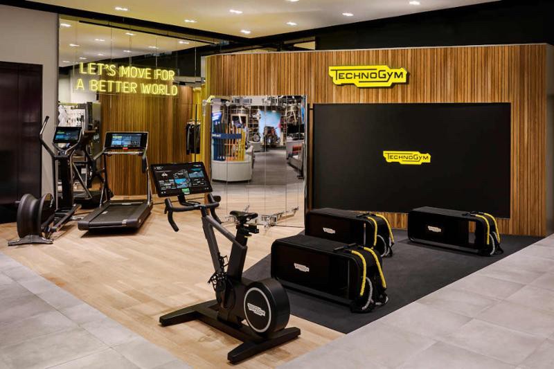 Personal fitness trainer - 1