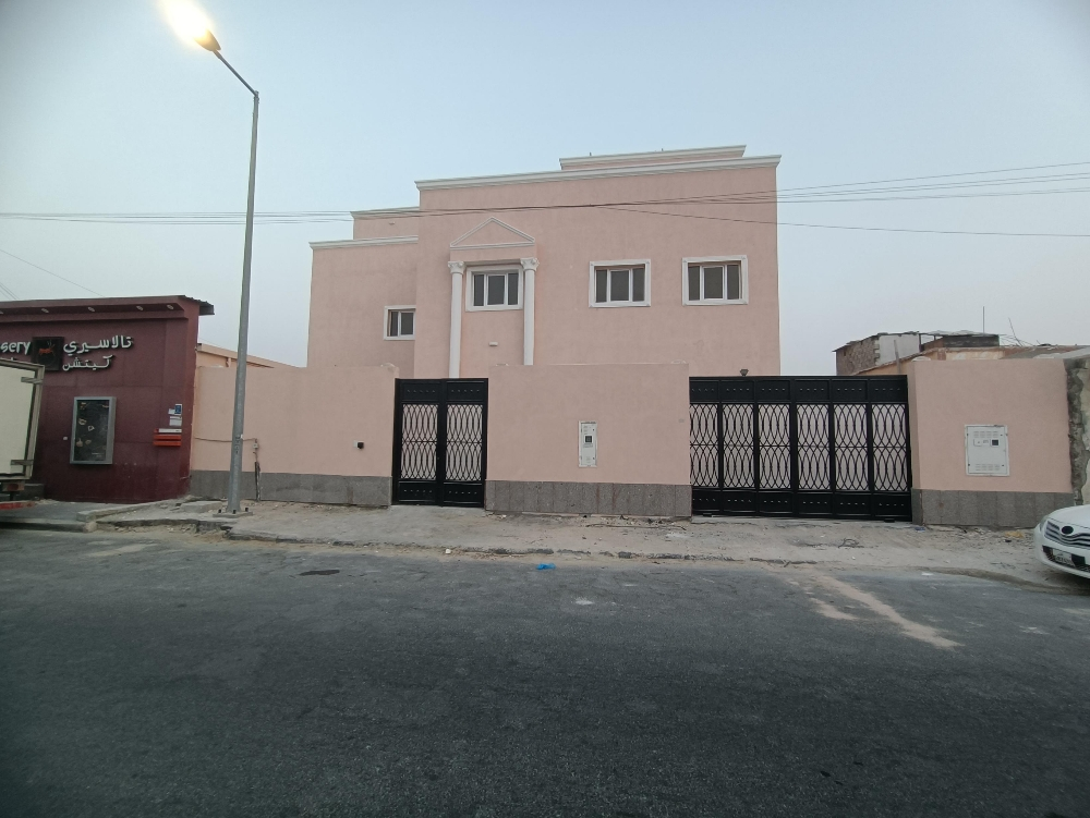 شقة للايجار بمدينه خليفة - 1