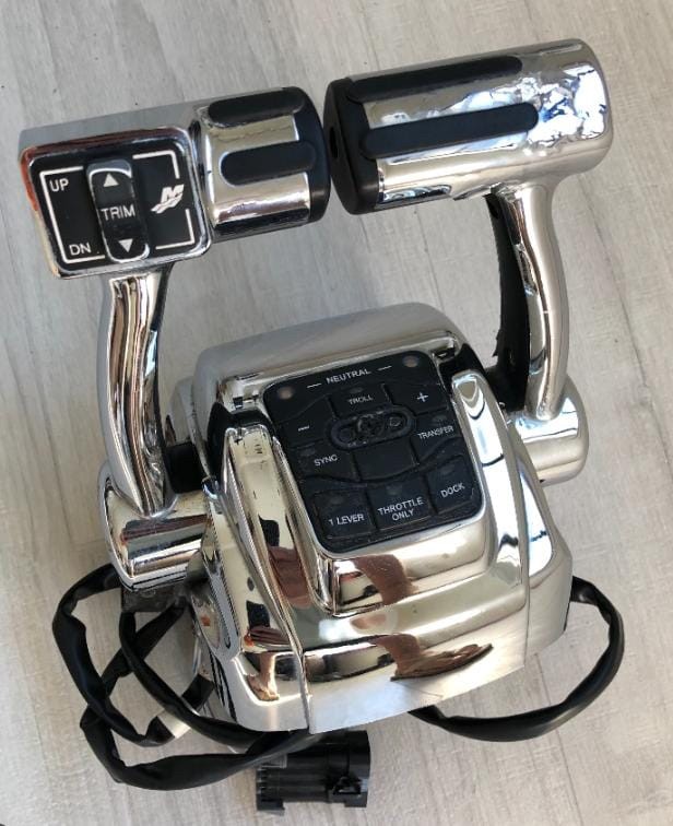 Mercury 4 stroke control  - 2