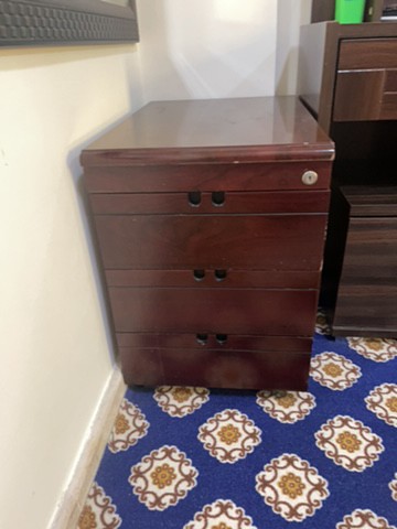 Desk for Sale - 3