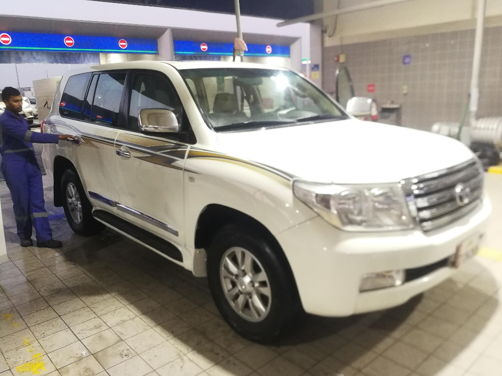 Land Cruiser - 2