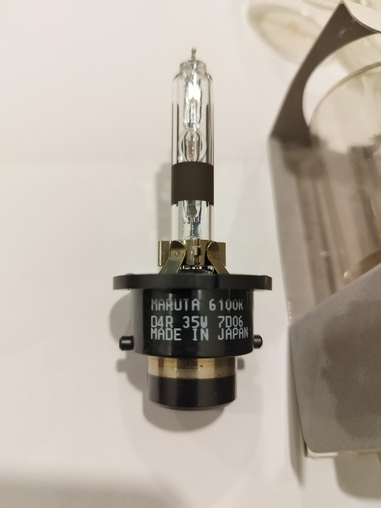 original d4s xenon Japan 6100k - 2