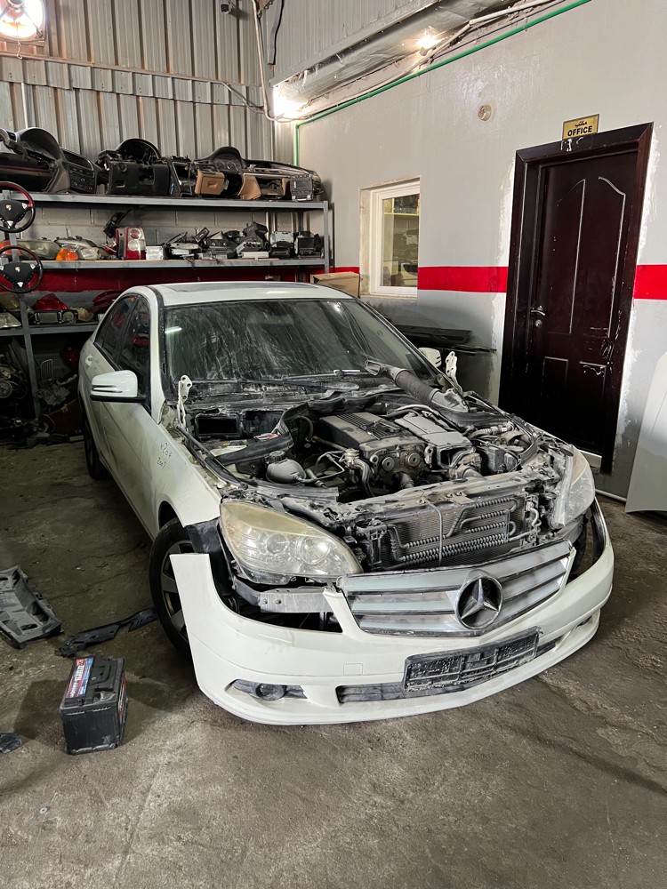 benz c200 2009 spare part scrap - 1