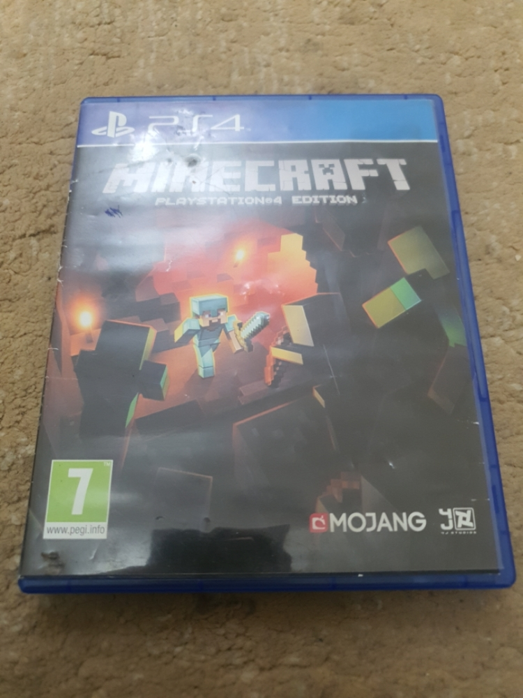 PlayStation 4 - 10