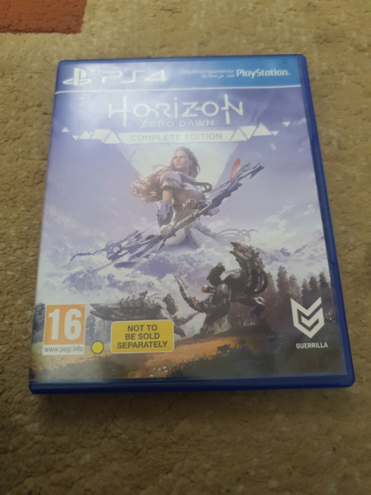 PlayStation 4 - 14