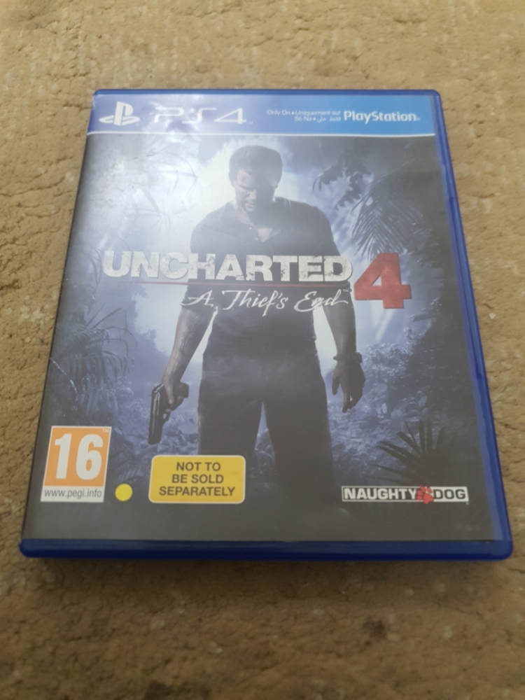 PlayStation 4 - 9