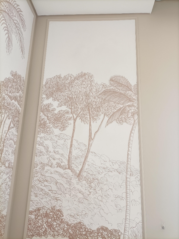 moulding frem and wallpaper - 5
