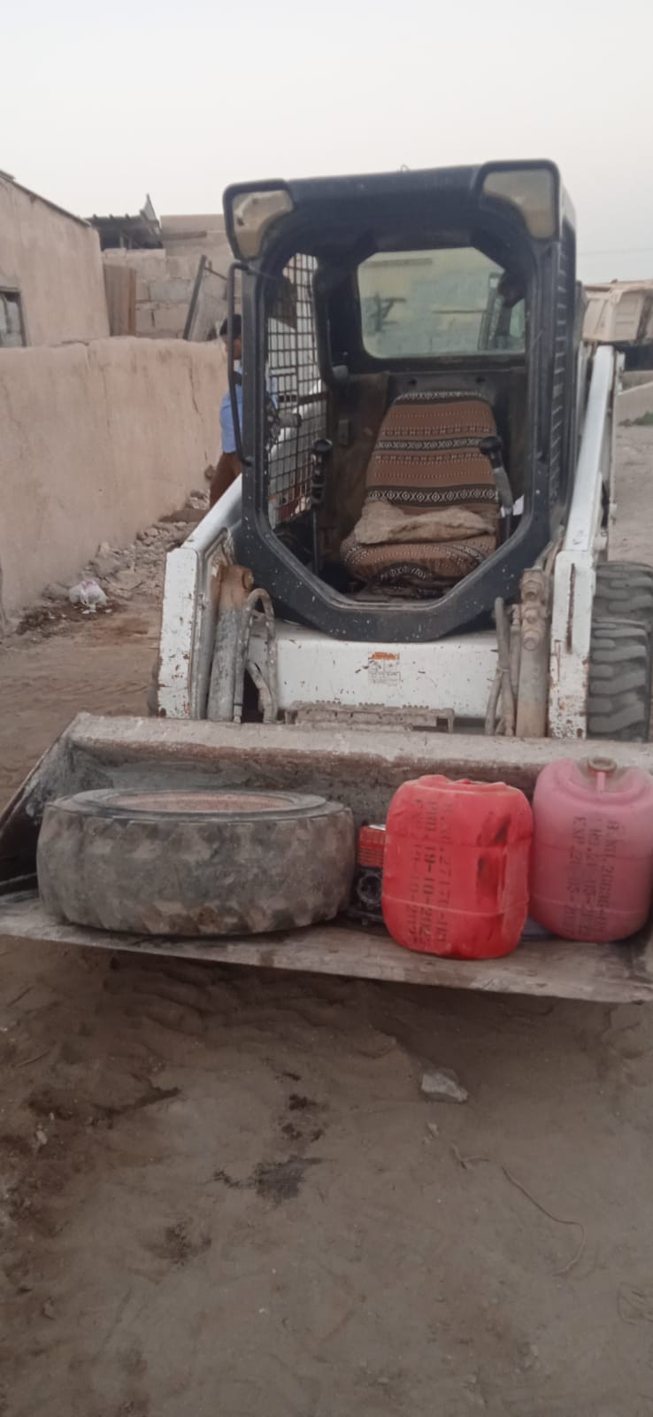 بوبكات للإيجار - 2