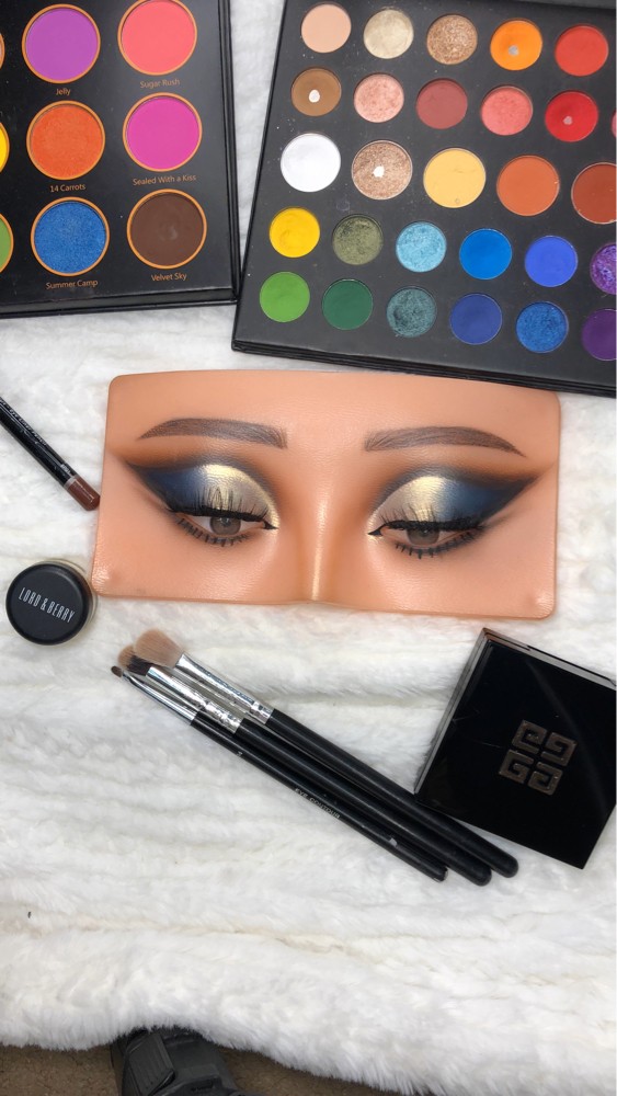 Pro makeup artist - 16